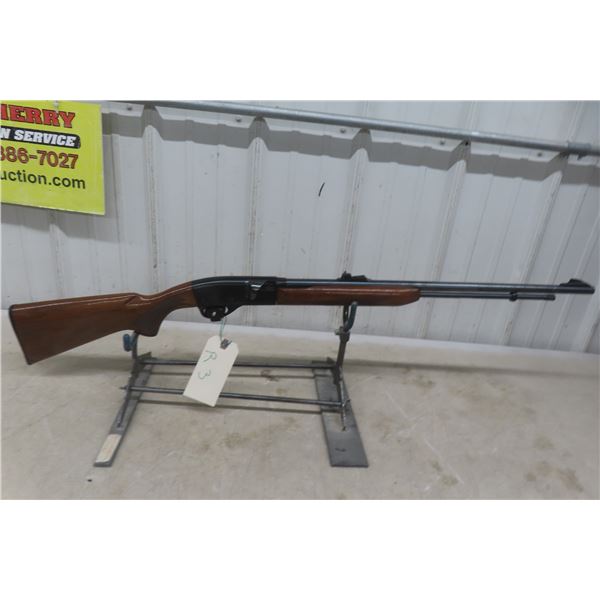 Remington 552 Speedmaster – .22 SL/LR, Semi-Auto, 23" Barrel, Serial No. 1922913. *A valid PAL is