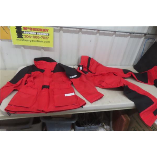 Wetskin 2 PC XL Floating Rain Gear, Great Condition