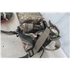 Image 5 : Camo Back Pack Carryon and Seat Cuhion