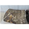 Image 7 : Camo Back Pack Carryon and Seat Cuhion