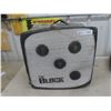 Image 1 : Arrow Target – The Block