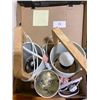 Image 1 : BOX LOT OF LAMPS