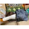 Image 1 : BOX LOT