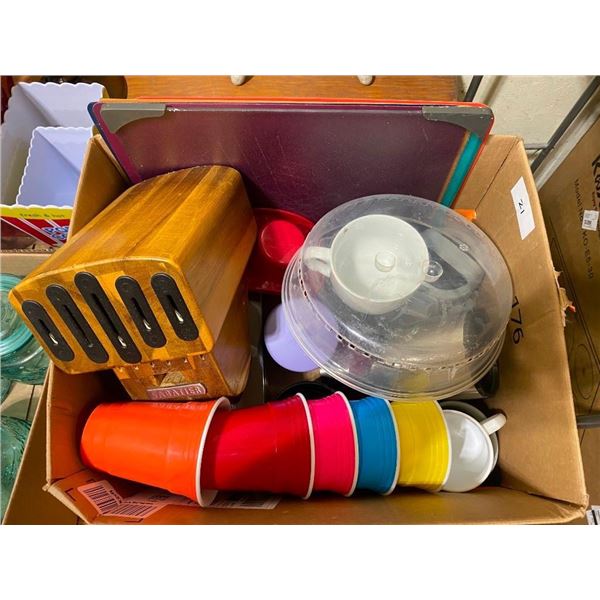 BOX LOT OF KITCHEN SUPPLIES