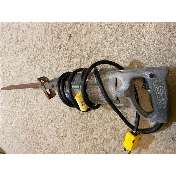 MILWAUKEE CORDED SAWSALL
