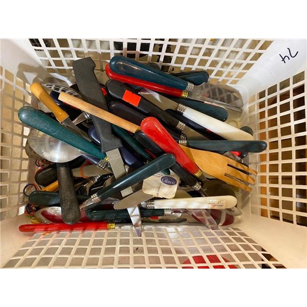 BOX LOT OF USED KNIVES AND SPOONS