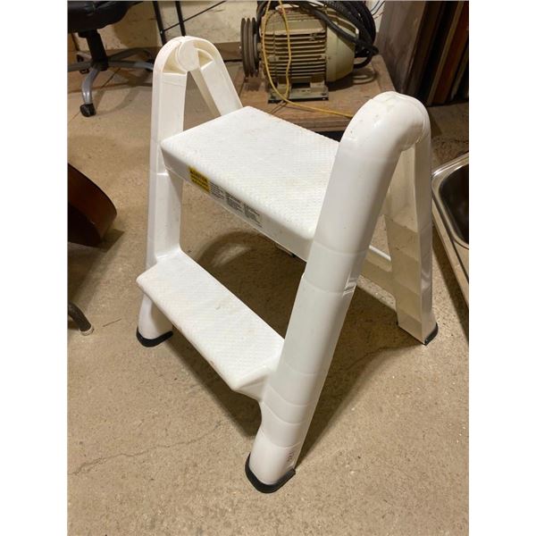 STEP STOOL