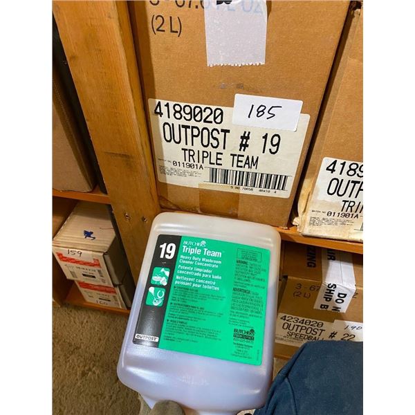 3 BOTTLES OF HEAVY DUTY WASHROOM CLEANER