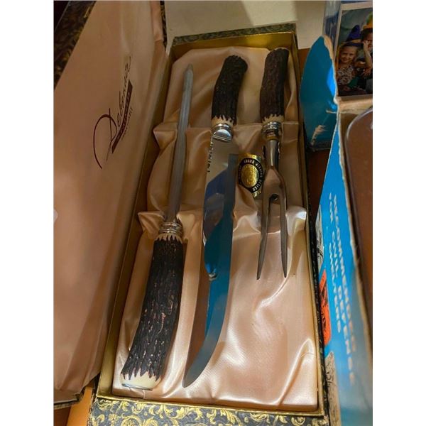 FORK AND KNIFE WITH SHARPENR