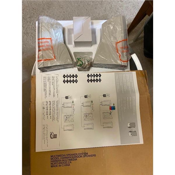MULTIMEDIA SPEAKER SYSTEM