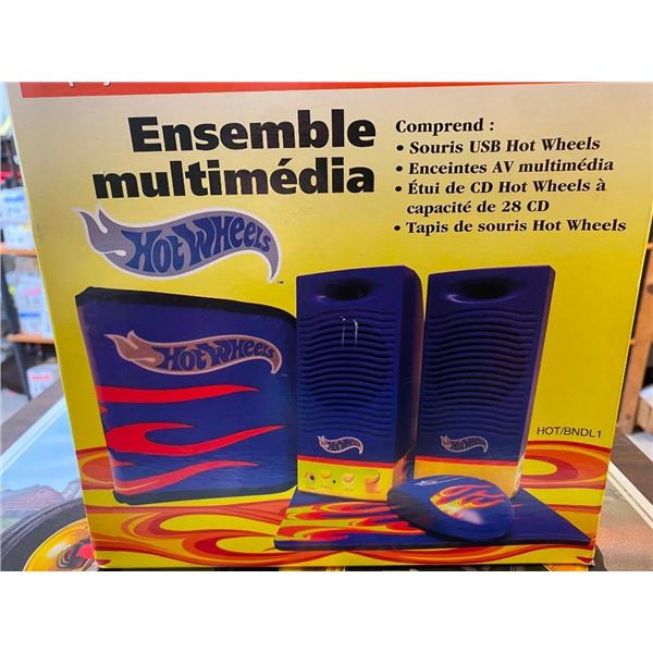 HOTWHEELS MULTIMEDIA KIT