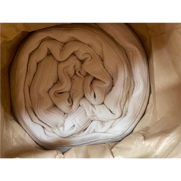 DOUBLE SIZE MATTRESS TOPPER