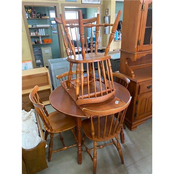 WOODEN TABLE WITH 6 CHAIRS AND LEAF