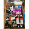 Image 1 : BOX LOT