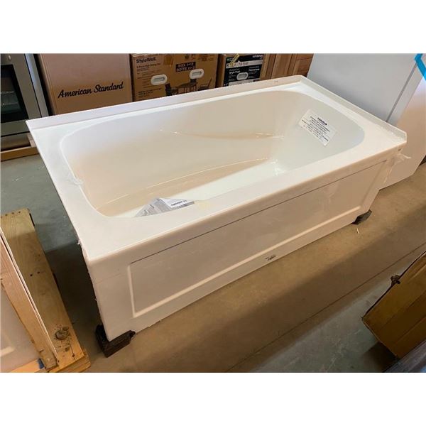 60 INCH BATHTUB - NICE TUB