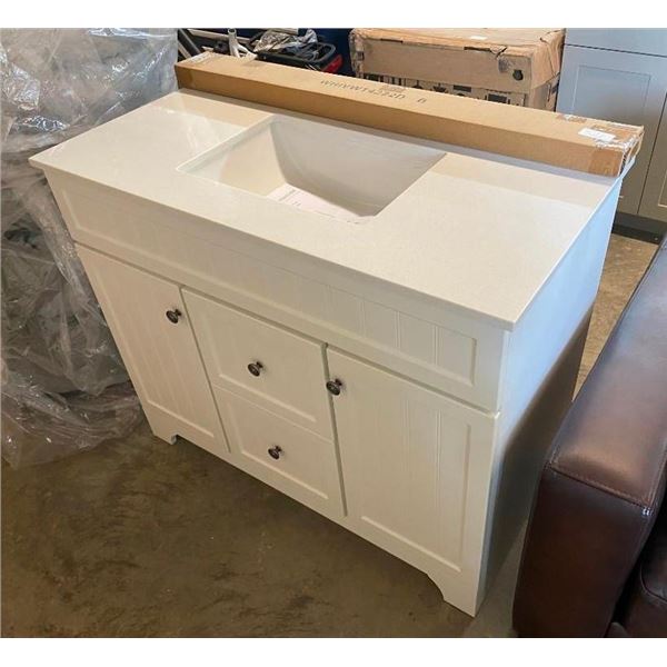 42 INCH VANITY WITH TOP AND BACKSPLASH