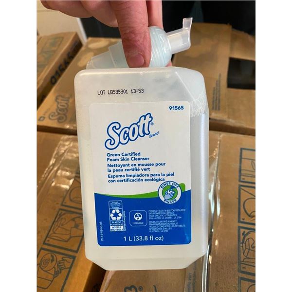 12 OF 1 L BOTTLES OF HAND SOAP
