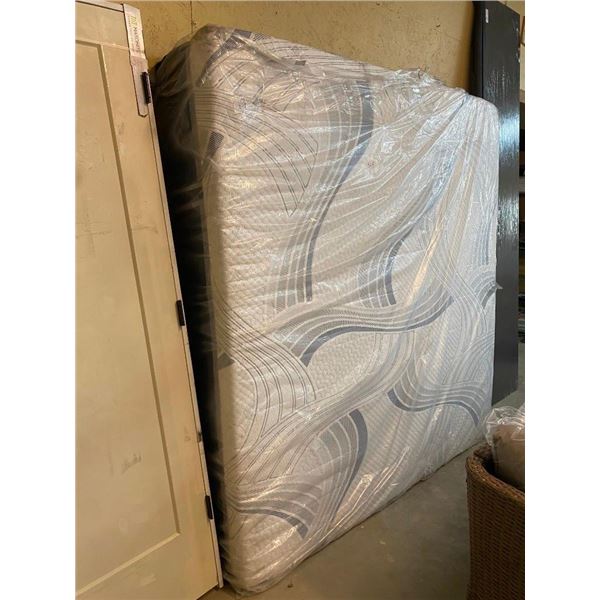 KING SIZE MATTRESS WITH ZIP-OFF COVER