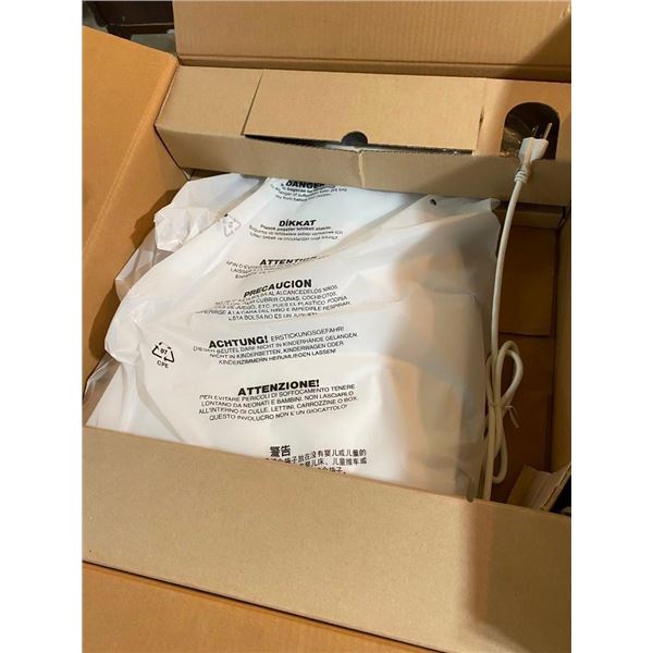 ELECTRONIC BIDET SEAT COVER