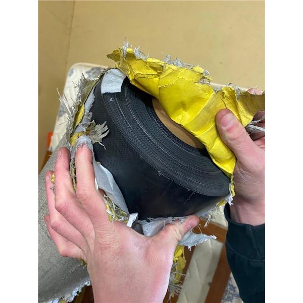 7 FT ROLL OF THIN RUBBER MATERIAL