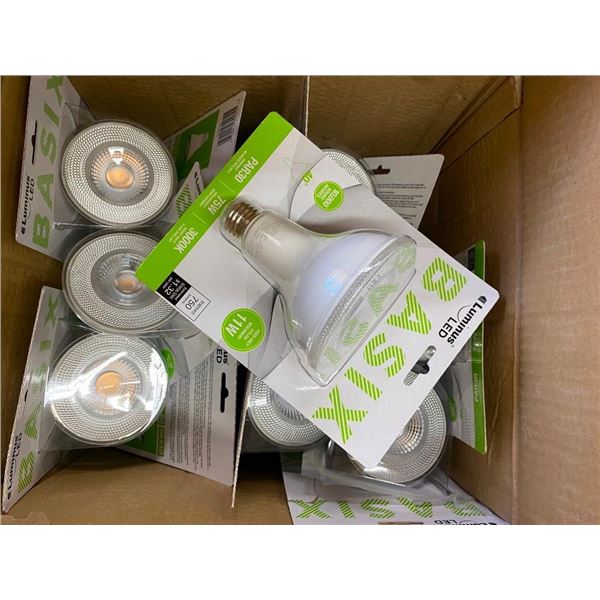 APPROX. 12 OF 75 W LIGHT BULBS