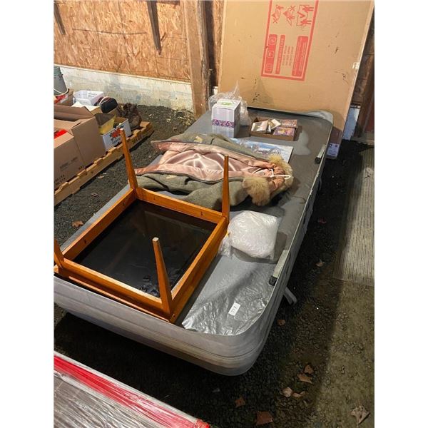 PALLET LOT