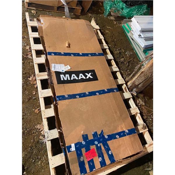MAXX PIVOT SHOWER DOOR