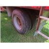 Image 7 : 1970s Ford 600, 391 Gas, 5-Spd Std, Single Axle, Tandem, 15 Ft Box and Hoist