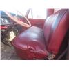 Image 9 : 1970s Ford 600, 391 Gas, 5-Spd Std, Single Axle, Tandem, 15 Ft Box and Hoist