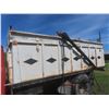 Image 3 : International Loadstar 1600, Gas 8-Cyl, 4-Spd x2, 14 Ft Box and Hoist, Single Axle, Tandem
