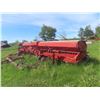 Image 1 : International 620 Press Drill, 24 Ft, w/ Rubber Packers, 6" Spacing
