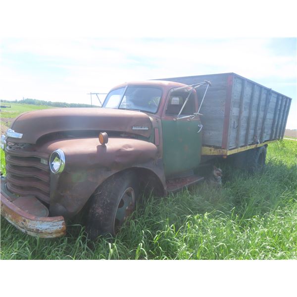 Chevy Maple Leaf 3 Ton Grain Truck w/ Box, Hoist, Dually