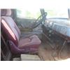 Image 7 : Chevy Maple Leaf 3 Ton Grain Truck w/ Box, Hoist, Dually