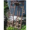 Image 1 : Self-Locking Head Gate