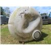 Image 4 : 1200 Gallon Poly Tank, Small Crack at Top