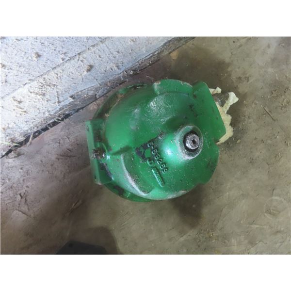 John Deere 925 Flex Header Wobble Box