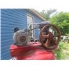 Image 2 : 60 Gallon Upright Air Compressor, 230V 15 Amp, Motor/Compressor Work, Air Leak Somewhere