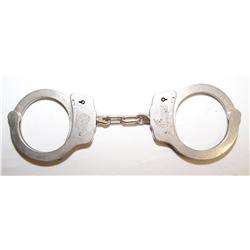 hand cuffs
