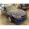Image 9 : PARKSVILLE - 2016 KIA OPTIMA BLUE 179573 KMS - B018368