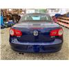Image 18 : PARKSVILLE - 2010 VOLKSWAGEN EOS BLUE 107851 KMS - D013361