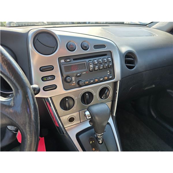 DUNCAN - 2004 TOYOTA COROLLA MATRIX SILVER 299999 KMS - J823910