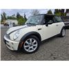 Image 1 : DUNCAN - 2006 MINI COOPER WHITE  195936KMS - JK71048