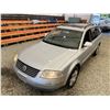 Image 4 : PARKSVILLE - 2005 VOLKSWAGEN PASSAT GREY 289626 KMS - D165778