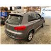 Image 16 : PARKSVILLE - 2014 VOLKSWAGEN TIGUAN GREY 254533 KMS - B619320