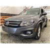 Image 2 : PARKSVILLE - 2014 VOLKSWAGEN TIGUAN GREY 254533 KMS - B619320