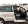 Image 36 : PARKSVILLE - 2016 VOLKSWAGEN TIGUAN  WHITE 169795 KMS - D577447