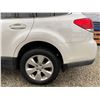 Image 29 : PARKSVILLE - 2010 SUBARU OUTBACK WHITE 301816 KMS - D355876