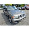 Image 6 : DUNCAN - 2003 NISSAN PATHFINDER GREY  269992 KMS - D803535
