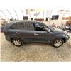 Image 12 : PARKSVILLE - 2011 KIA SORENTO BLUE 237272 KMS - D021160