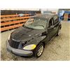 Image 4 : PARKSVILLE - 2001 CHRYSLER PT CRUISER BLACK 161713 KMS - D678243